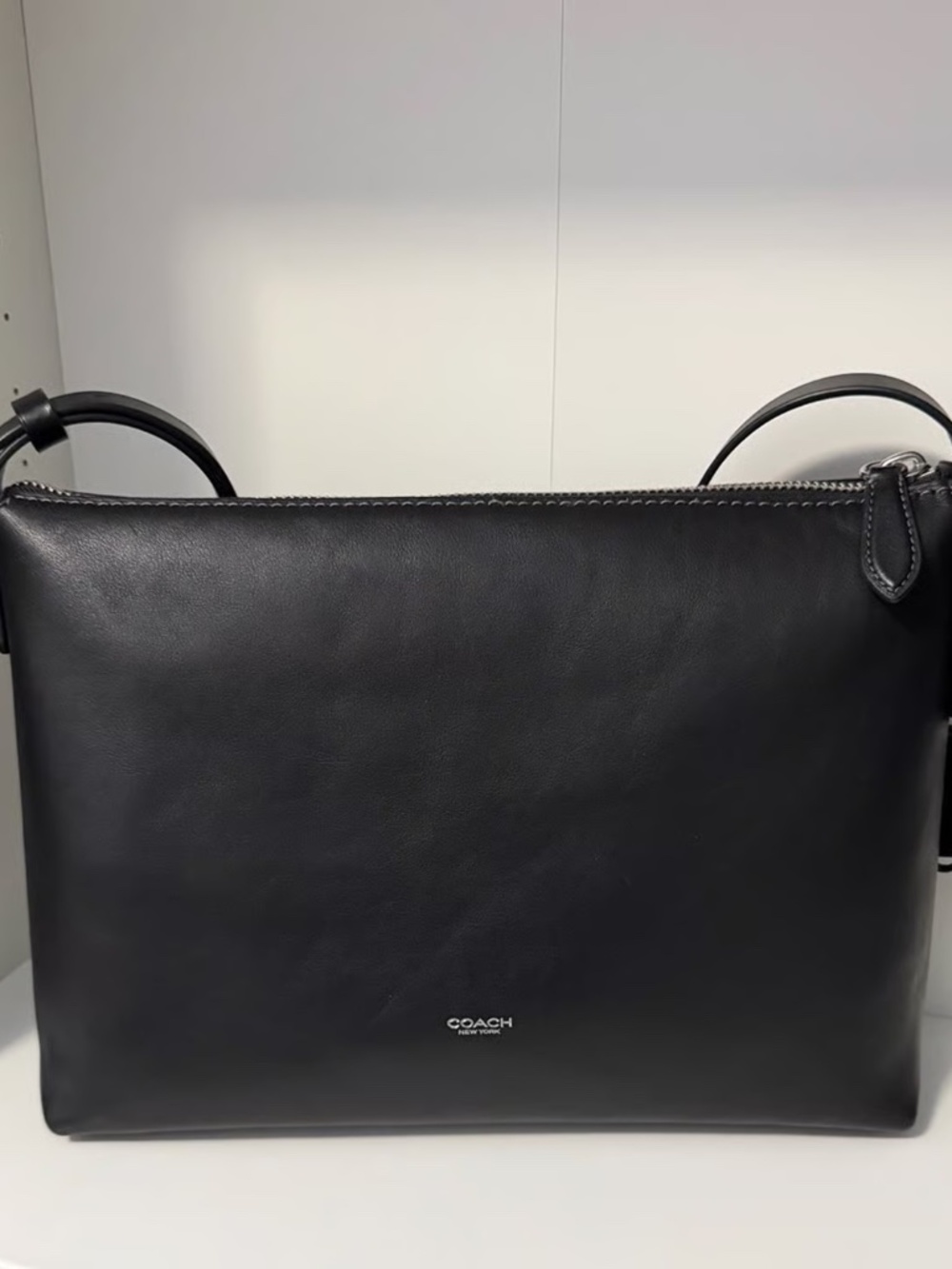 Coach Mott Messenger 33